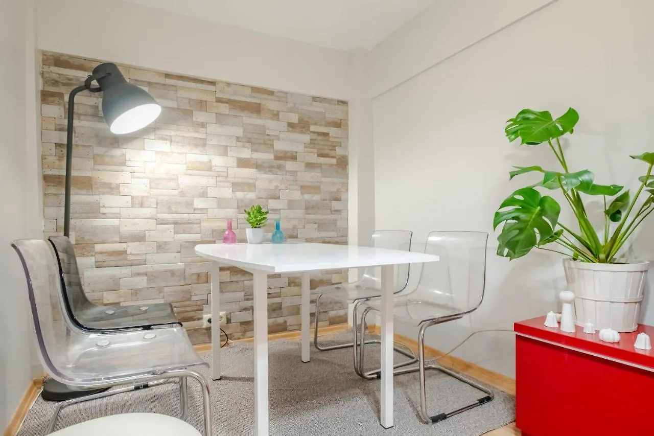Apartment Colorful And Central Flat With Balcony In Kadikoy Istanbul